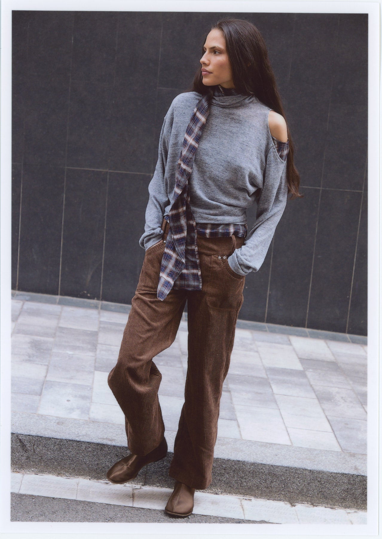 MARIONA HIGH NECK